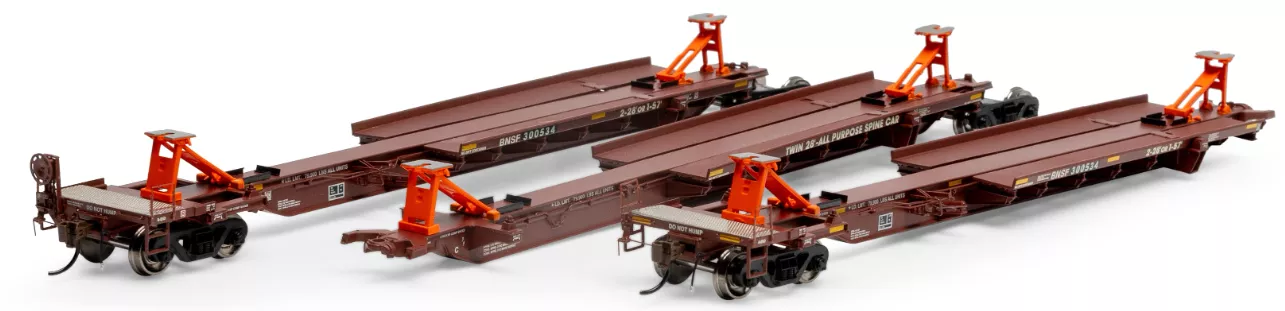 Athearn 41100 HO 57ft Trinity 3-Unit Spine Car BNSF #300557