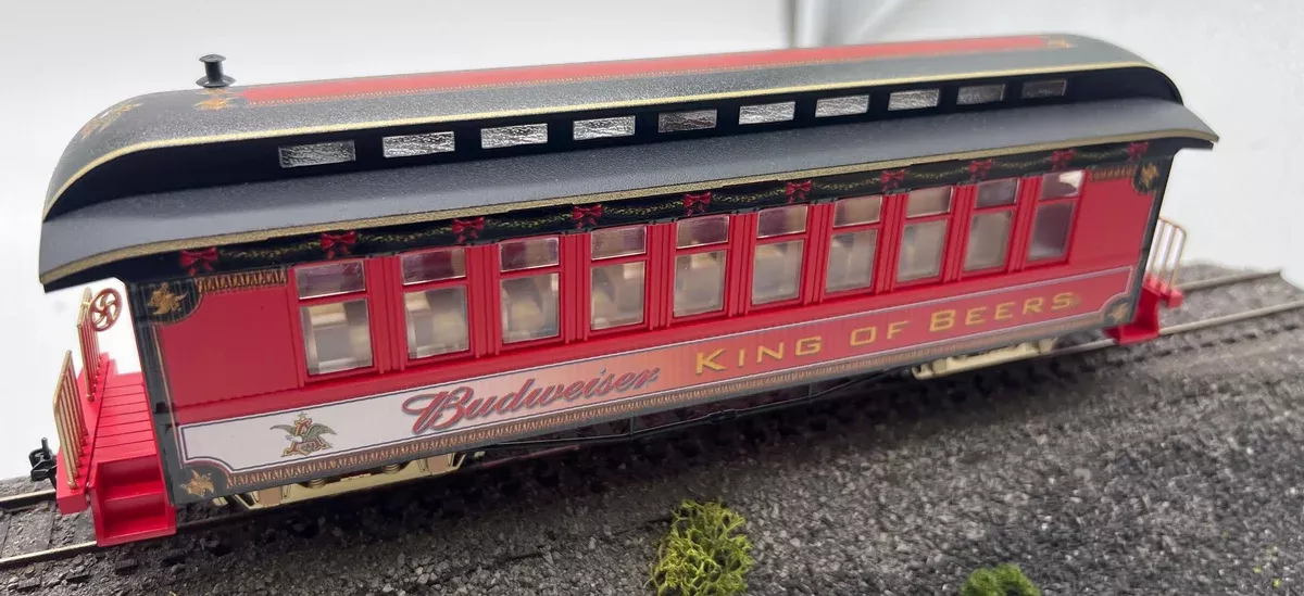 Bachmann BKOB1 Hawthorne Village/ Bradford Exchange Budweiser